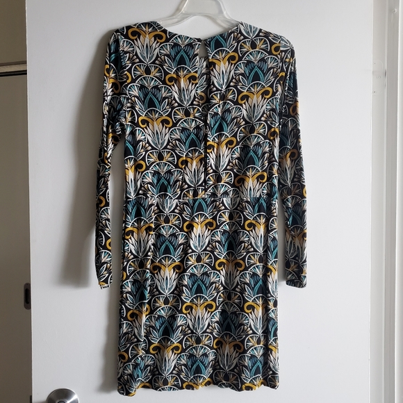 H&M patterned lightweight shift dress - Picture 6 of 6